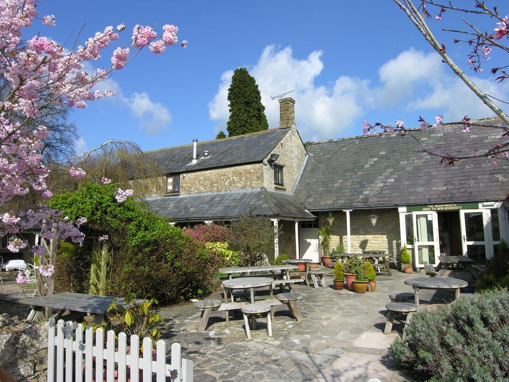 The Merrymouth Inn Fifield Exterior foto