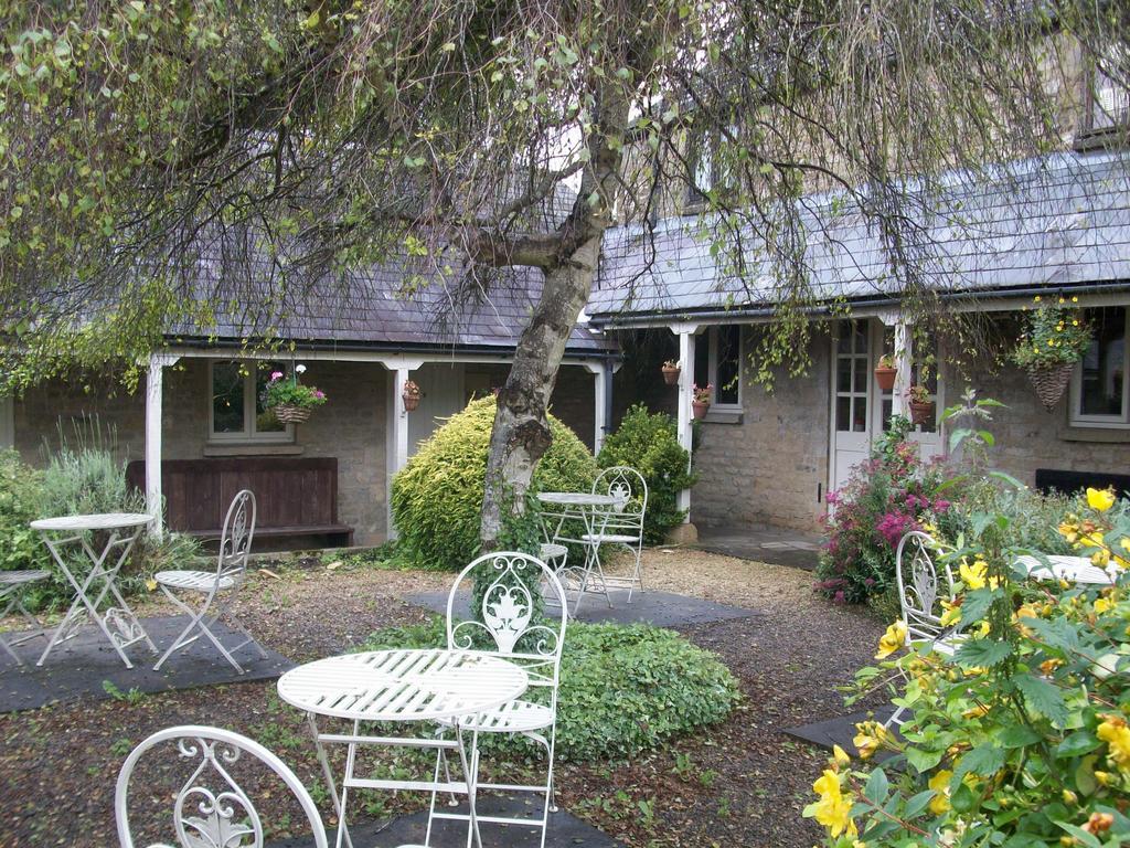 Merrymouth Fifield Exterior foto