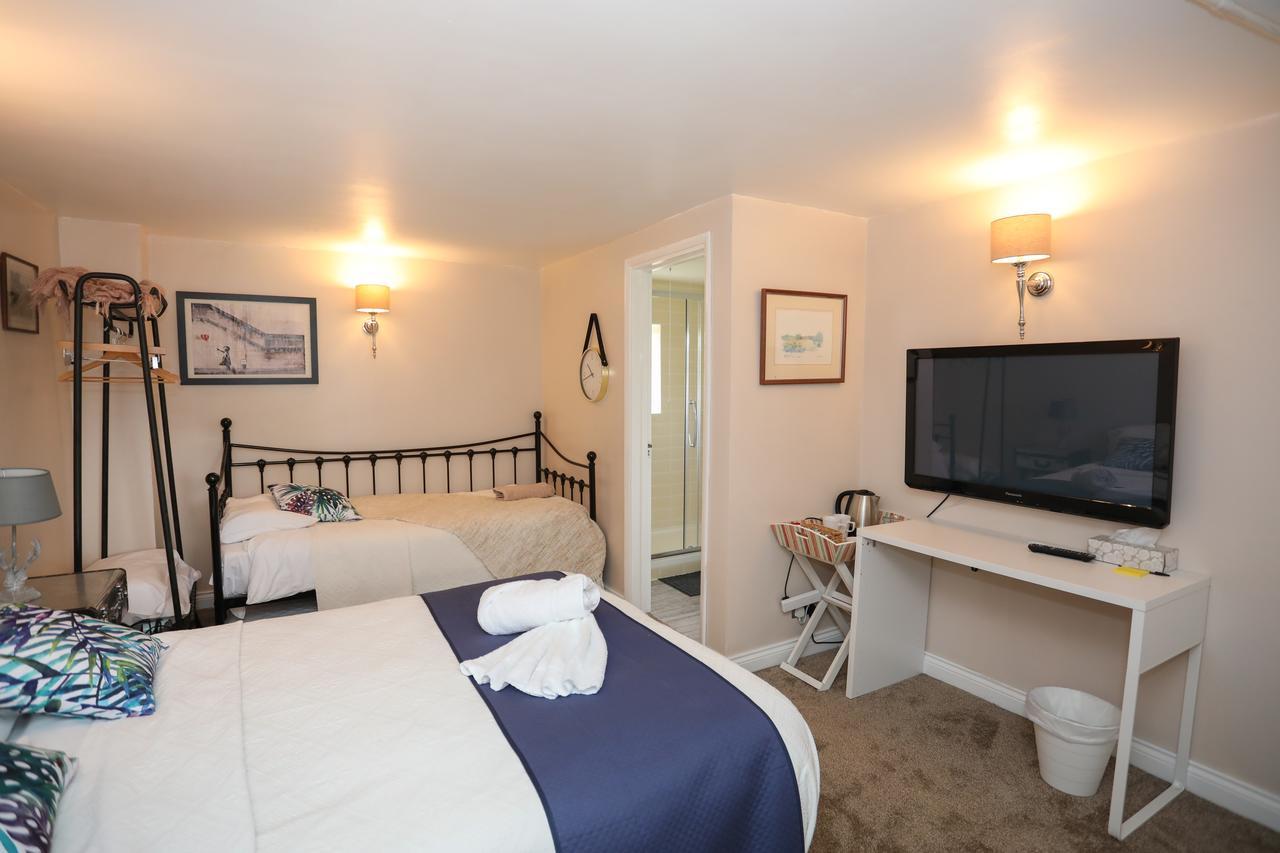 Merrymouth Fifield Exterior foto